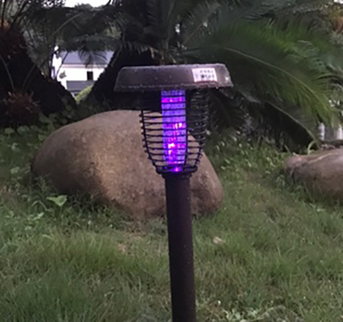 滅蚊燈選購指南：吸入式VS電擊式，哪種更適合你